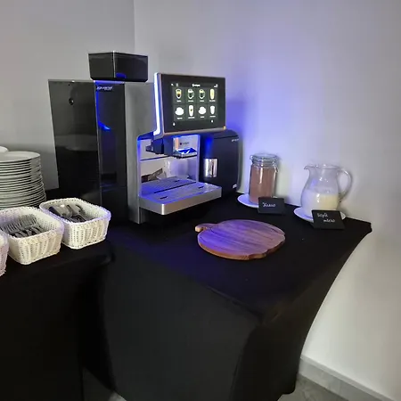 Anmago & クリニツァ・ズドルイ