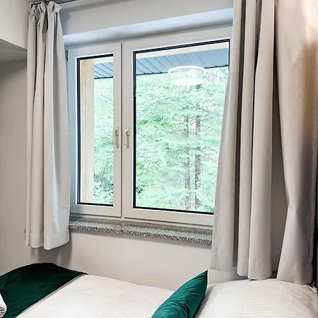 Anmago & クリニツァ・ズドルイ