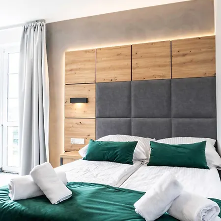 Anmago & * クリニツァ・ズドルイ